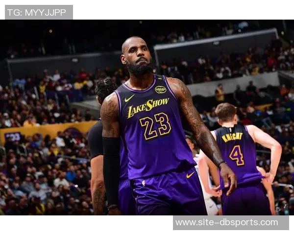 崇拜KD与詹姆斯的比赛风格让我领悟球星应具备的特质与价值 崇拜KD与詹姆斯的比赛风格让我领悟球星应具备的特质与价值