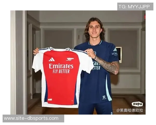 英超官方调查卡拉菲奥里在最佳左后卫中名次如何引发热议