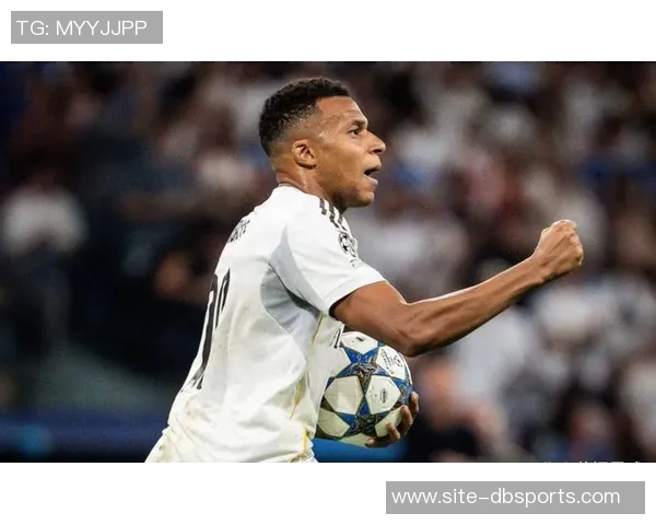 姆巴佩上演帽子戏法荣膺欧冠最佳球员官方宣布他表现出色 姆巴佩上演帽子戏法荣膺欧冠最佳球员官方宣布他表现出色