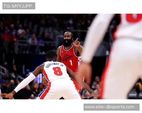 快船双核缺阵客场失利太阳遭遇三连败状态堪忧 快船双核缺阵客场失利太阳遭遇三连败状态堪忧