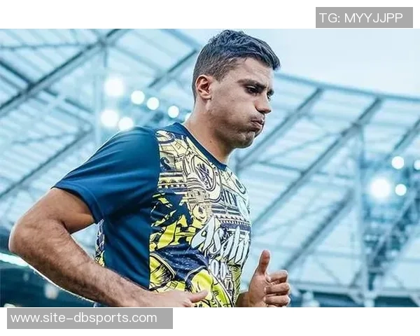 罗德里伤情好转有望国际比赛日后重返赛场 罗德里伤情好转有望国际比赛日后重返赛场