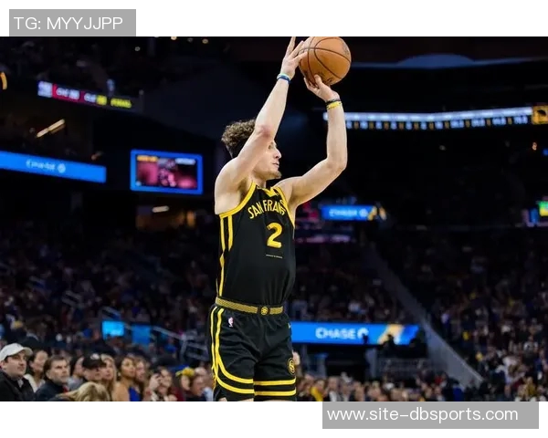 科尔分析勇士近期表现:掌控比赛节奏有效限制对手转换进攻 科尔分析勇士近期表现:掌控比赛节奏有效限制对手转换进攻